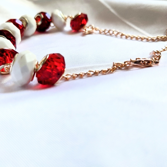 Wine red and white stone bracelet - Picture 2 of 4